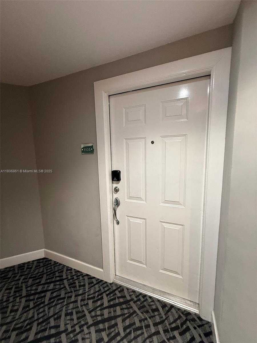 Small Image of 170 SOUTH EAST 14TH ST #1105, Miami Number 5