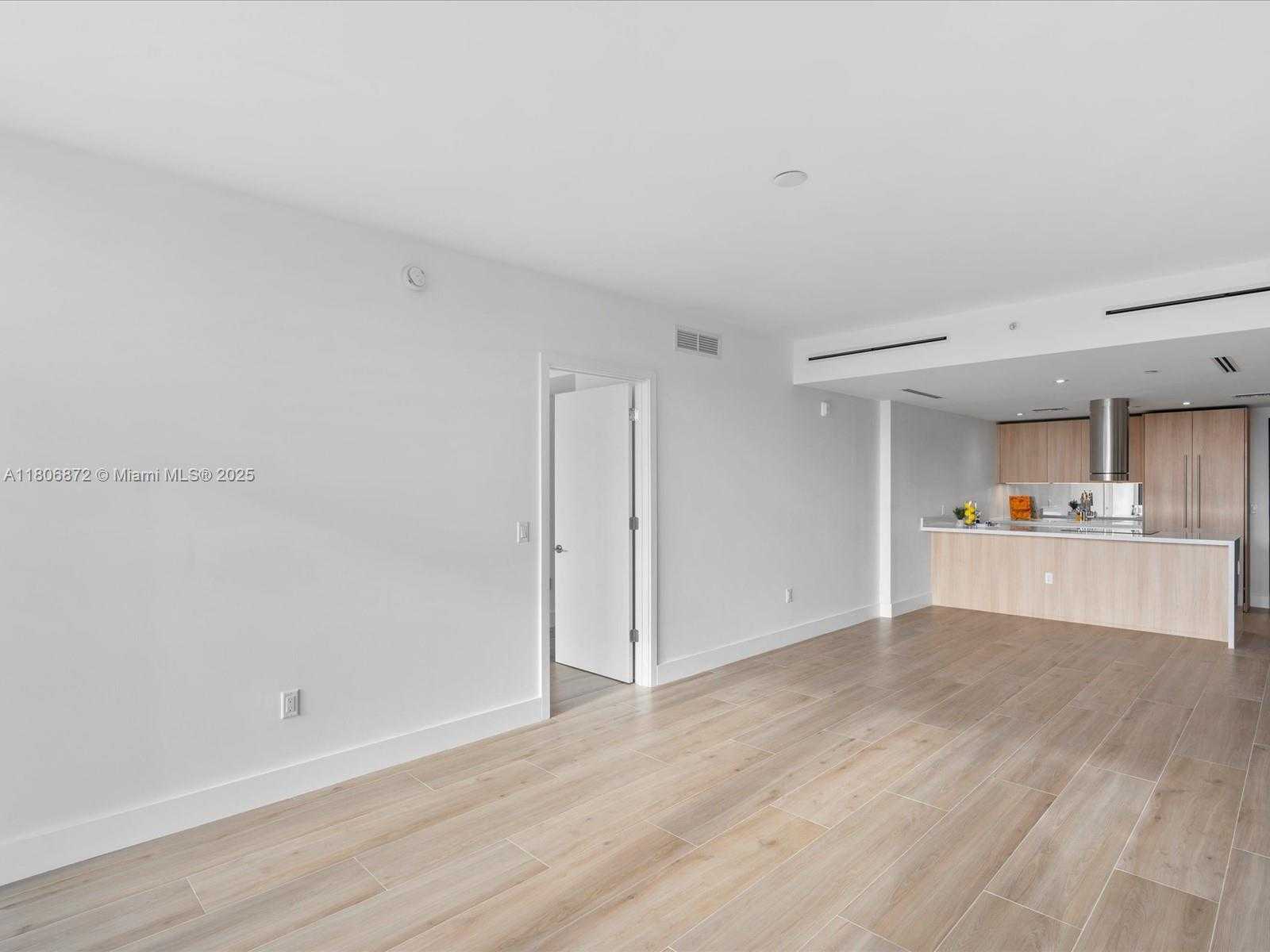 Small Image of 9901 WEST BAY HARBOR DR #605, Bay Harbor Islands Number 10