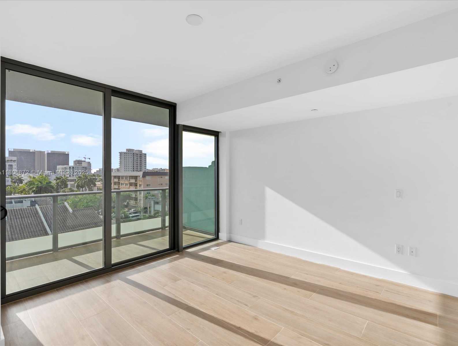 Small Image of 9901 WEST BAY HARBOR DR #605, Bay Harbor Islands Number 21