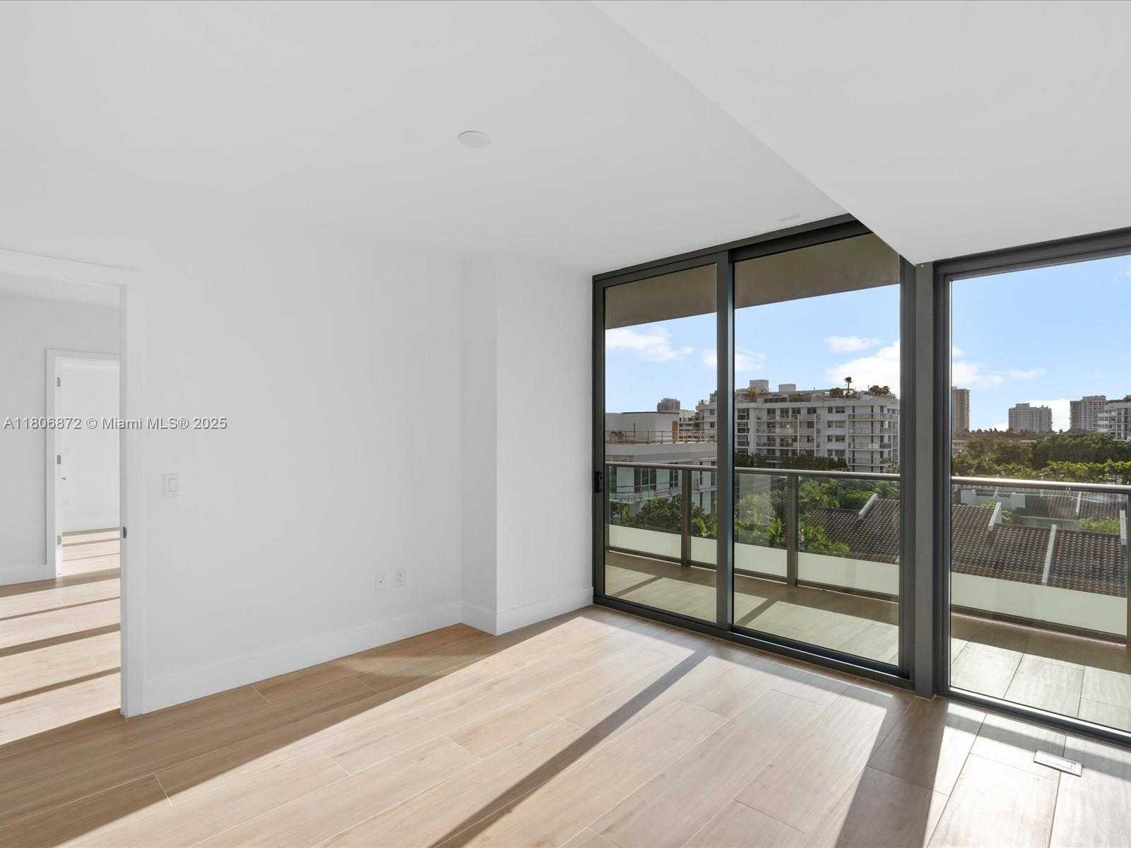 Small Image of 9901 WEST BAY HARBOR DR #605, Bay Harbor Islands Number 24