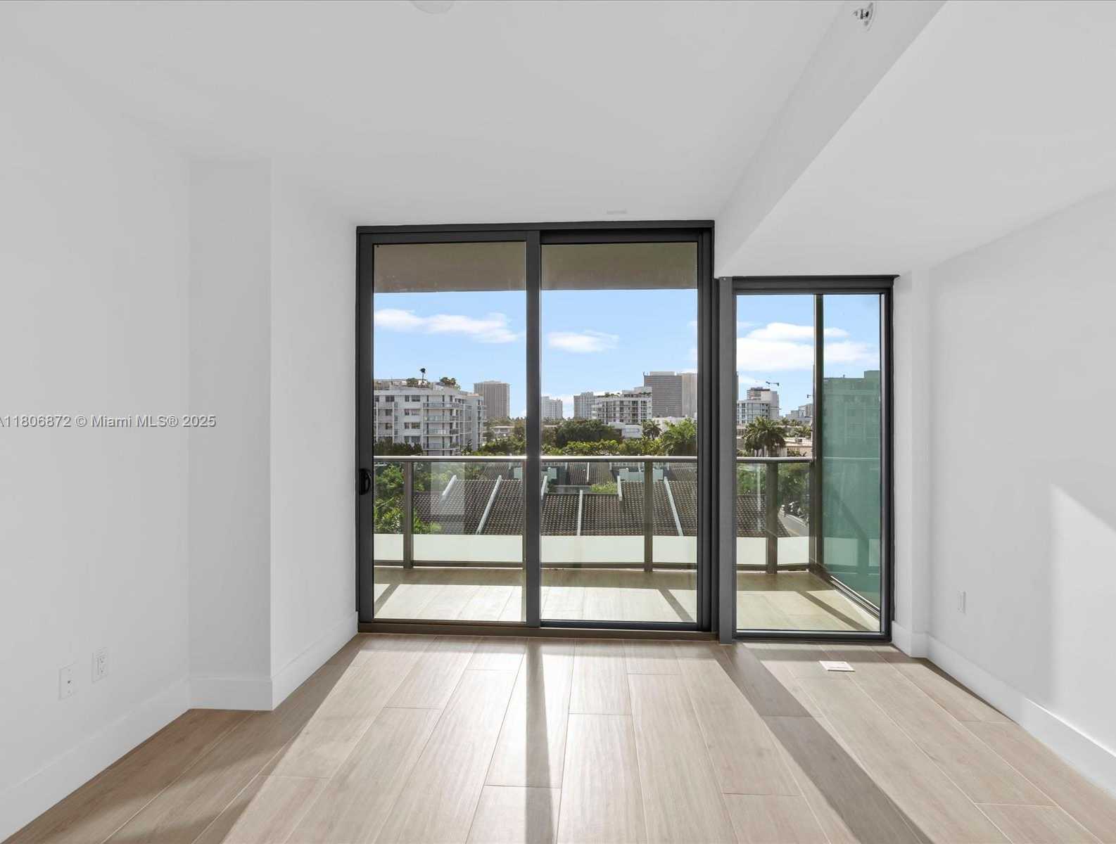 Small Image of 9901 WEST BAY HARBOR DR #605, Bay Harbor Islands Number 25