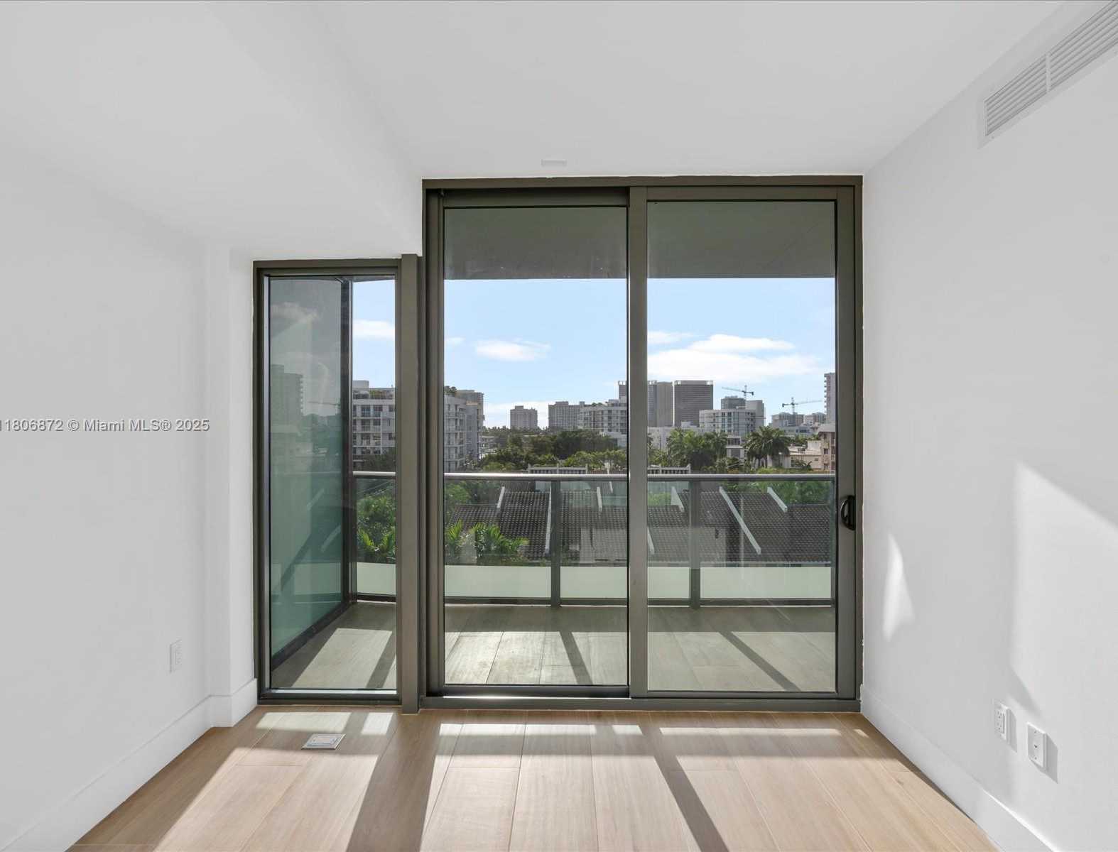 Small Image of 9901 WEST BAY HARBOR DR #605, Bay Harbor Islands Number 33