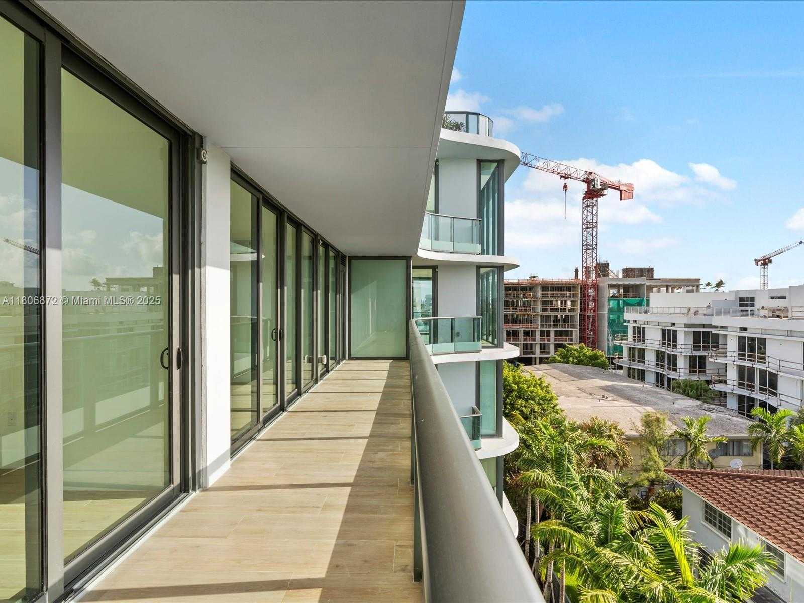 Small Image of 9901 WEST BAY HARBOR DR #605, Bay Harbor Islands Number 42