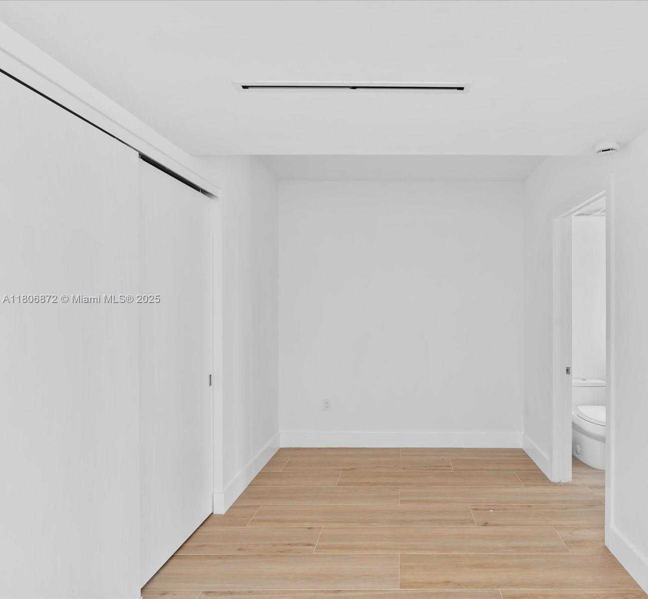 Small Image of 9901 WEST BAY HARBOR DR #605, Bay Harbor Islands Number 5