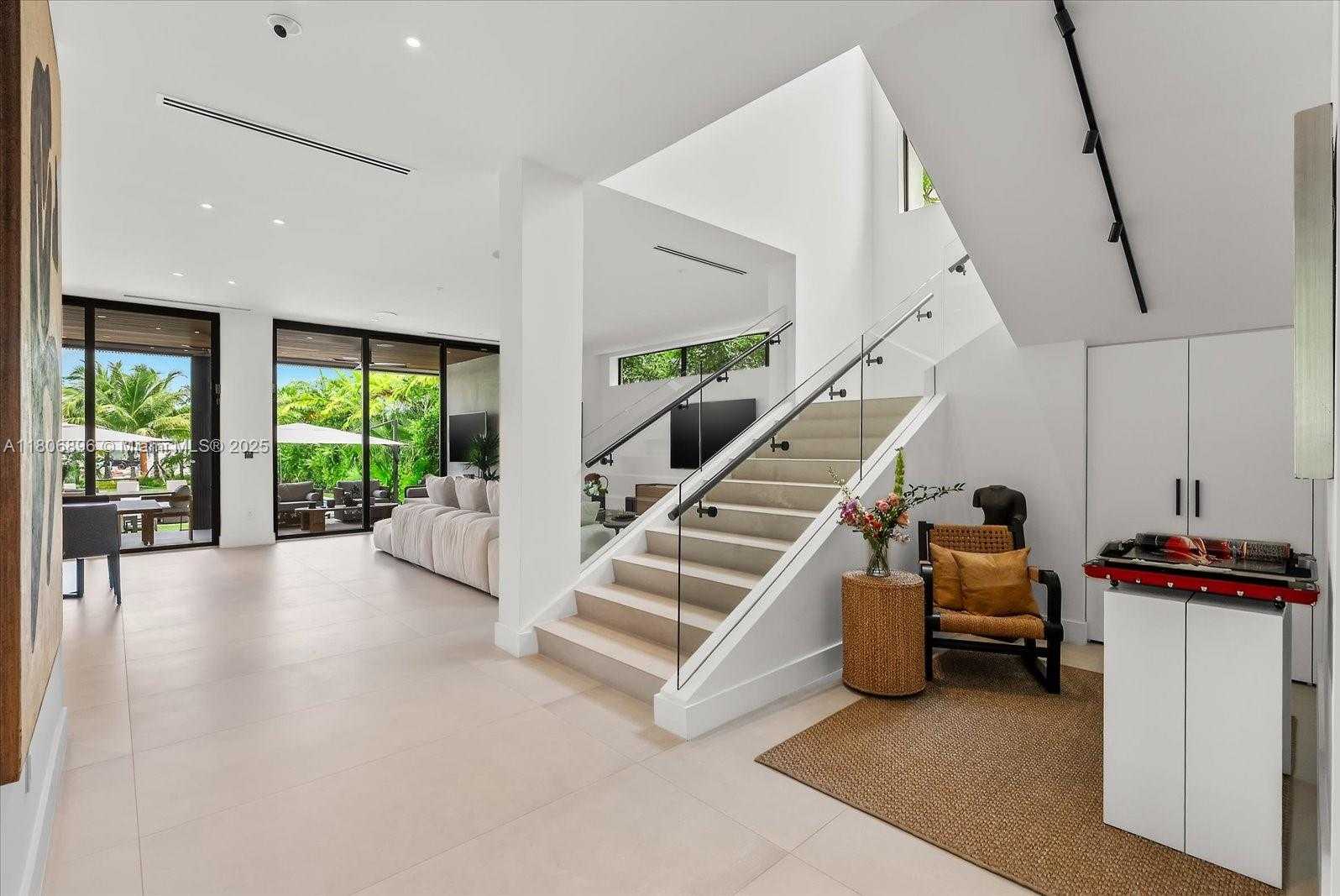 Small Image of 715 NORTH EAST 77TH ST, Miami Number 12