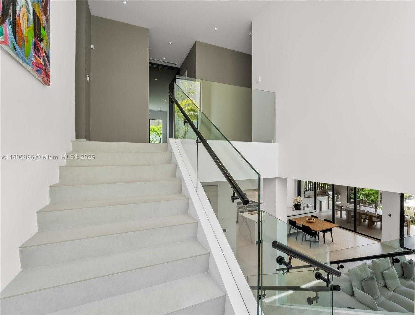 Small Image of 715 NORTH EAST 77TH ST, Miami Number 13