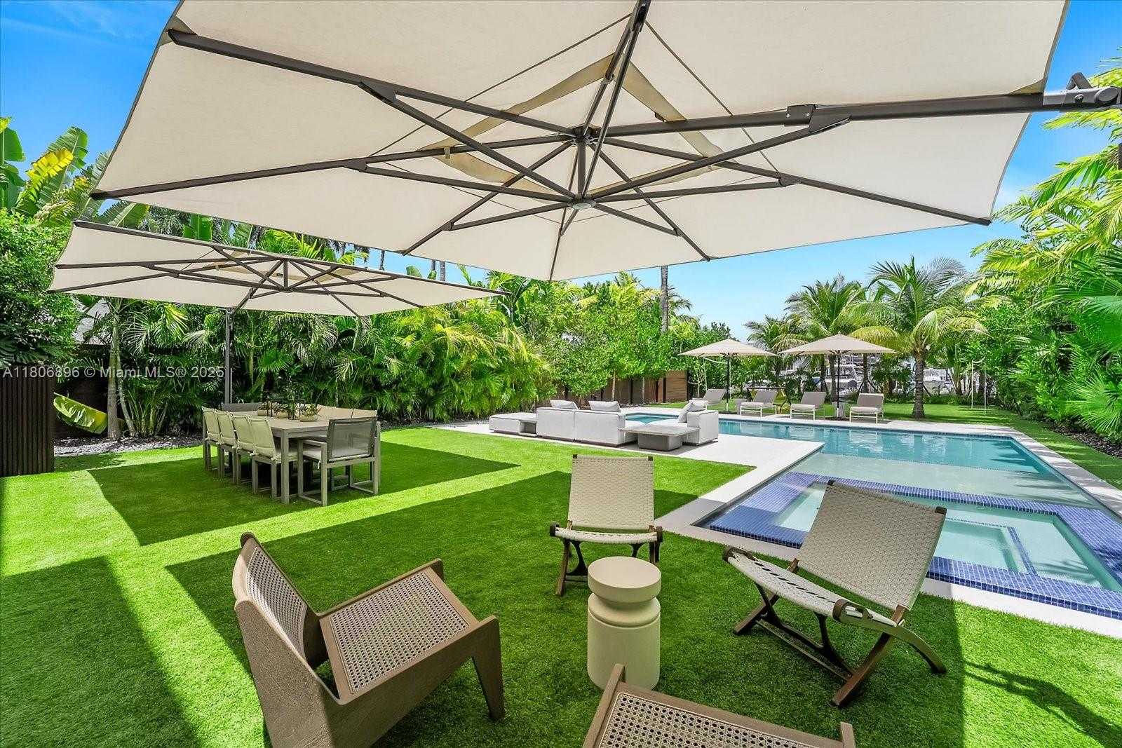 Small Image of 715 NORTH EAST 77TH ST, Miami Number 25
