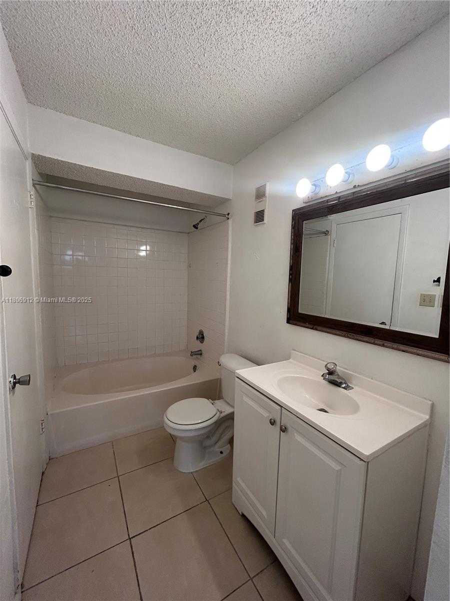 Small Image of 10581 SOUTH WEST 155TH CT #1224, Miami Number 5