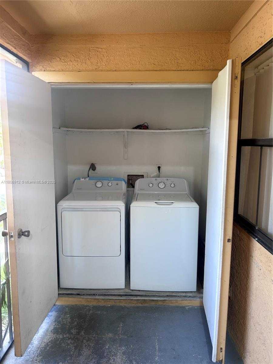 Small Image of 10581 SOUTH WEST 155TH CT #1224, Miami Number 7