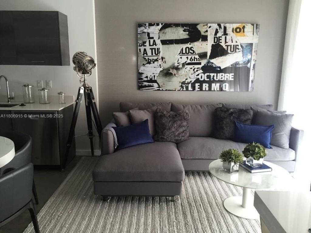 Small Image of 151 SOUTH EAST 1ST ST #903, Miami Number 3