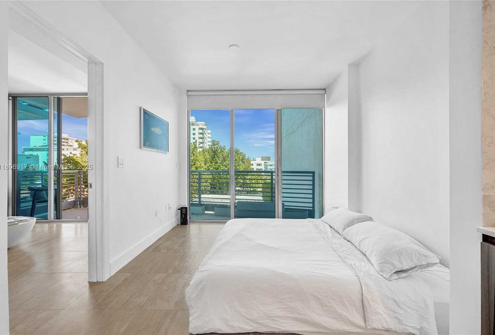 Small Image of 1445 16TH ST #404, Miami Beach Number 10
