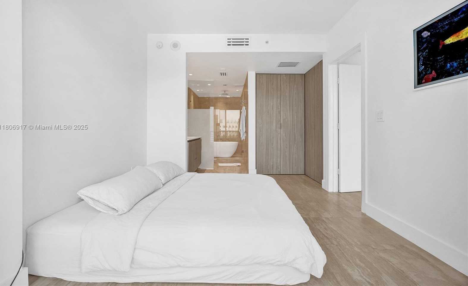 Small Image of 1445 16TH ST #404, Miami Beach Number 11