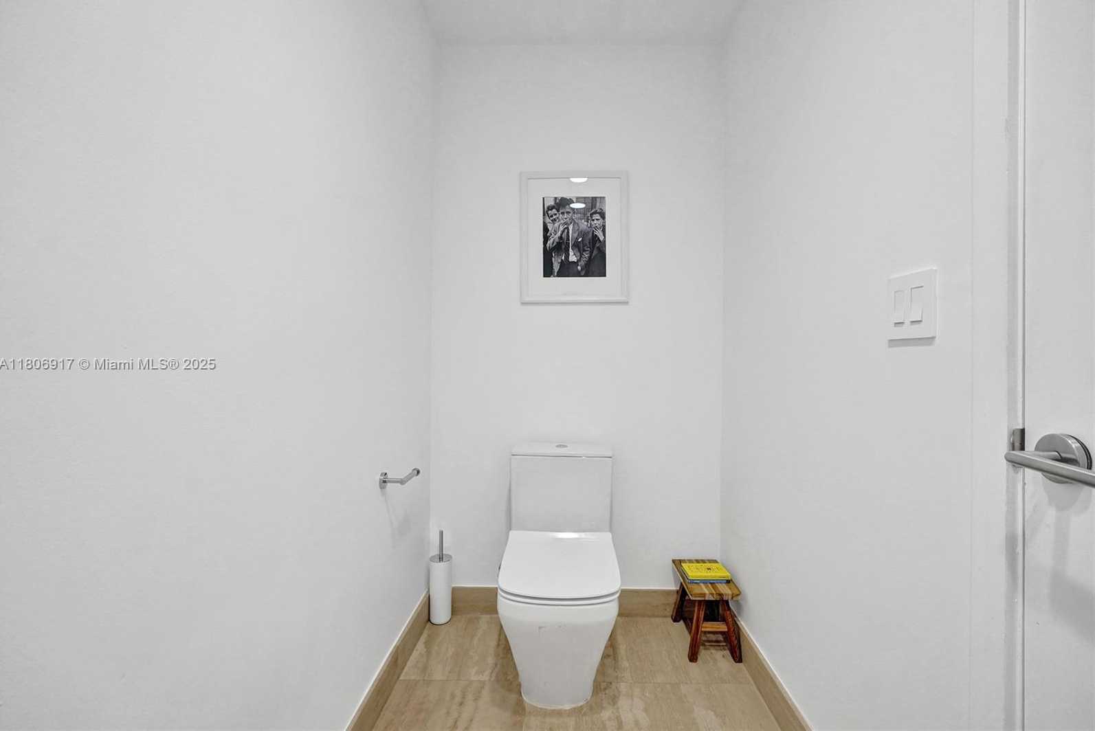 Small Image of 1445 16TH ST #404, Miami Beach Number 15