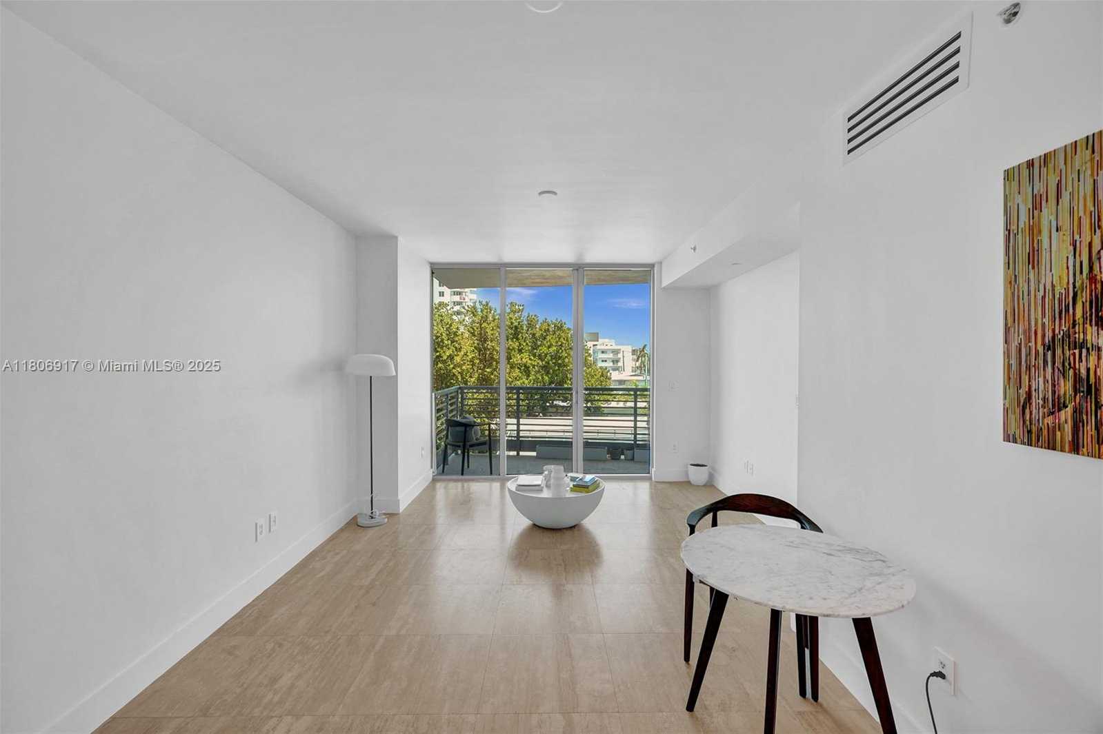 Small Image of 1445 16TH ST #404, Miami Beach Number 3