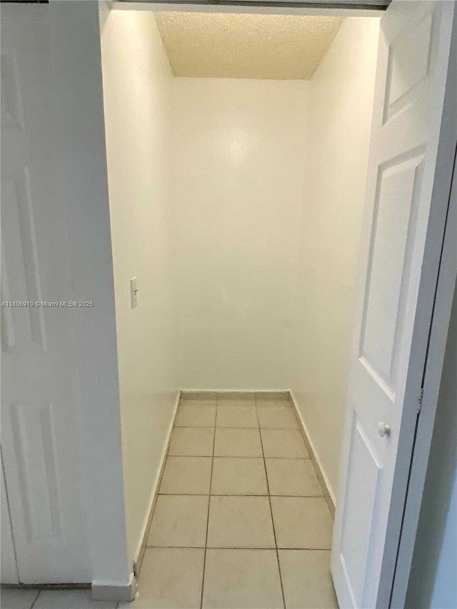 Small Image of 13759 SOUTH WEST 49TH ST, Miami Number 16