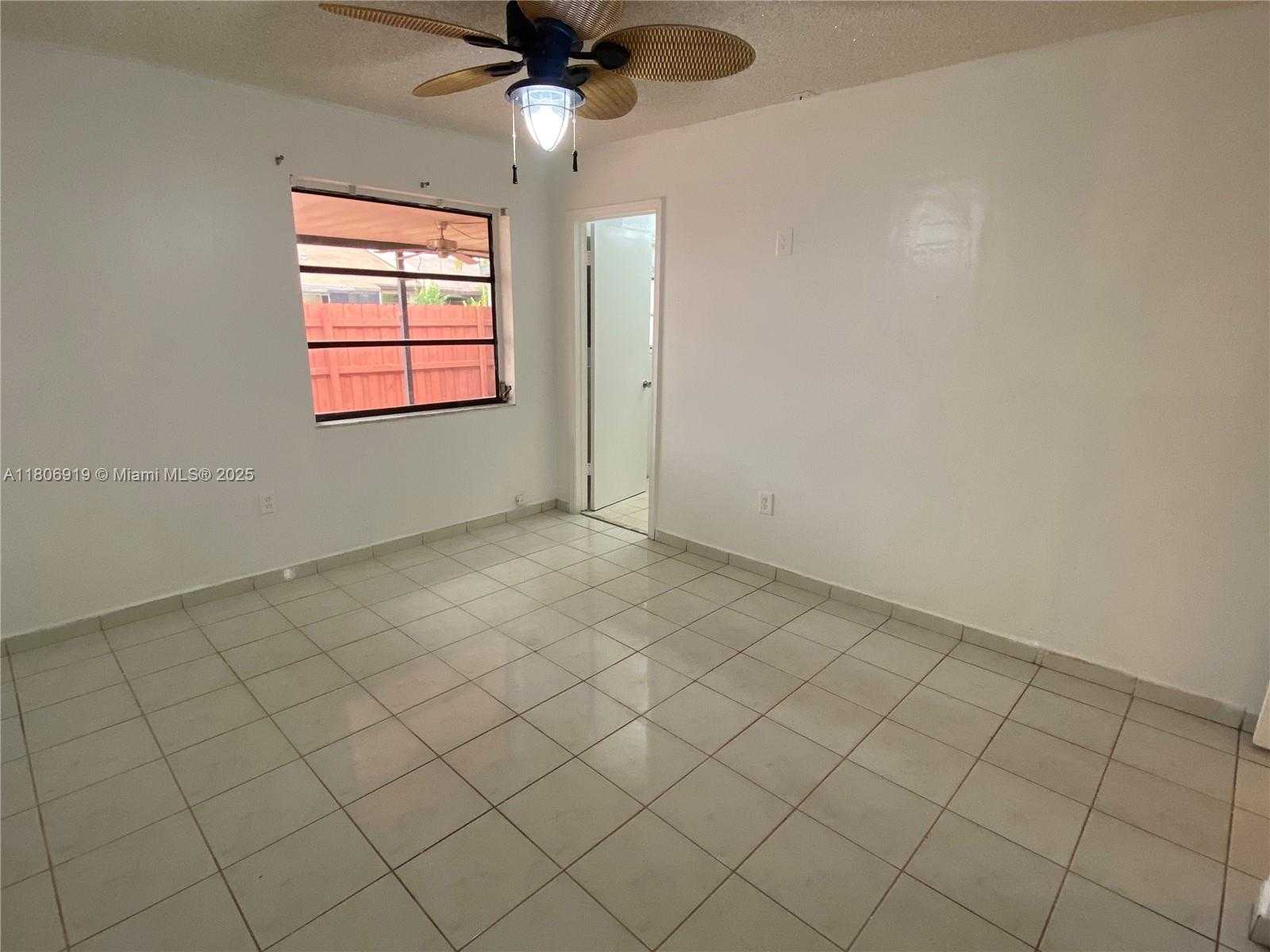 Small Image of 13759 SOUTH WEST 49TH ST, Miami Number 20