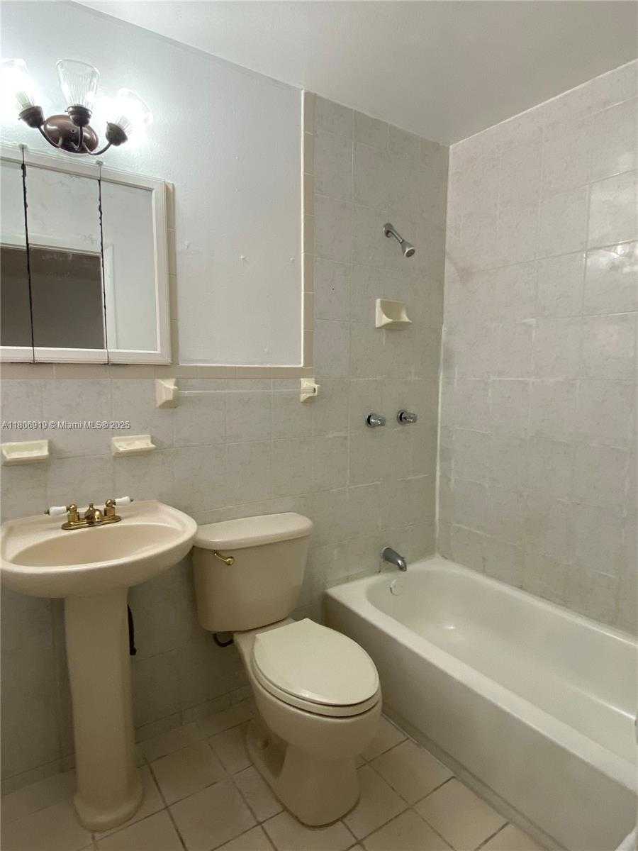 Small Image of 13759 SOUTH WEST 49TH ST, Miami Number 21