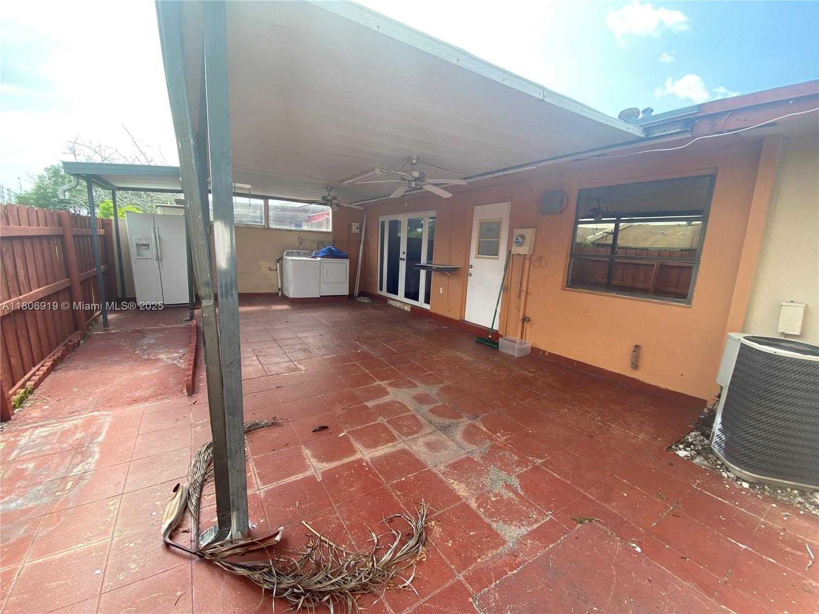 Small Image of 13759 SOUTH WEST 49TH ST, Miami Number 23