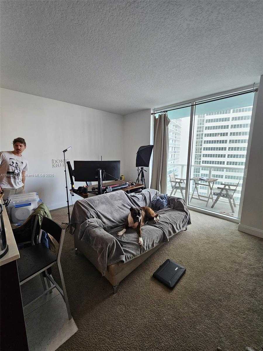 Small Image of 1900 NORTH BAYSHORE DR #1807, Miami Number 13