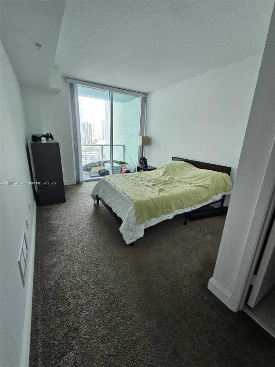 Small Image of 1900 NORTH BAYSHORE DR #1807, Miami Number 16