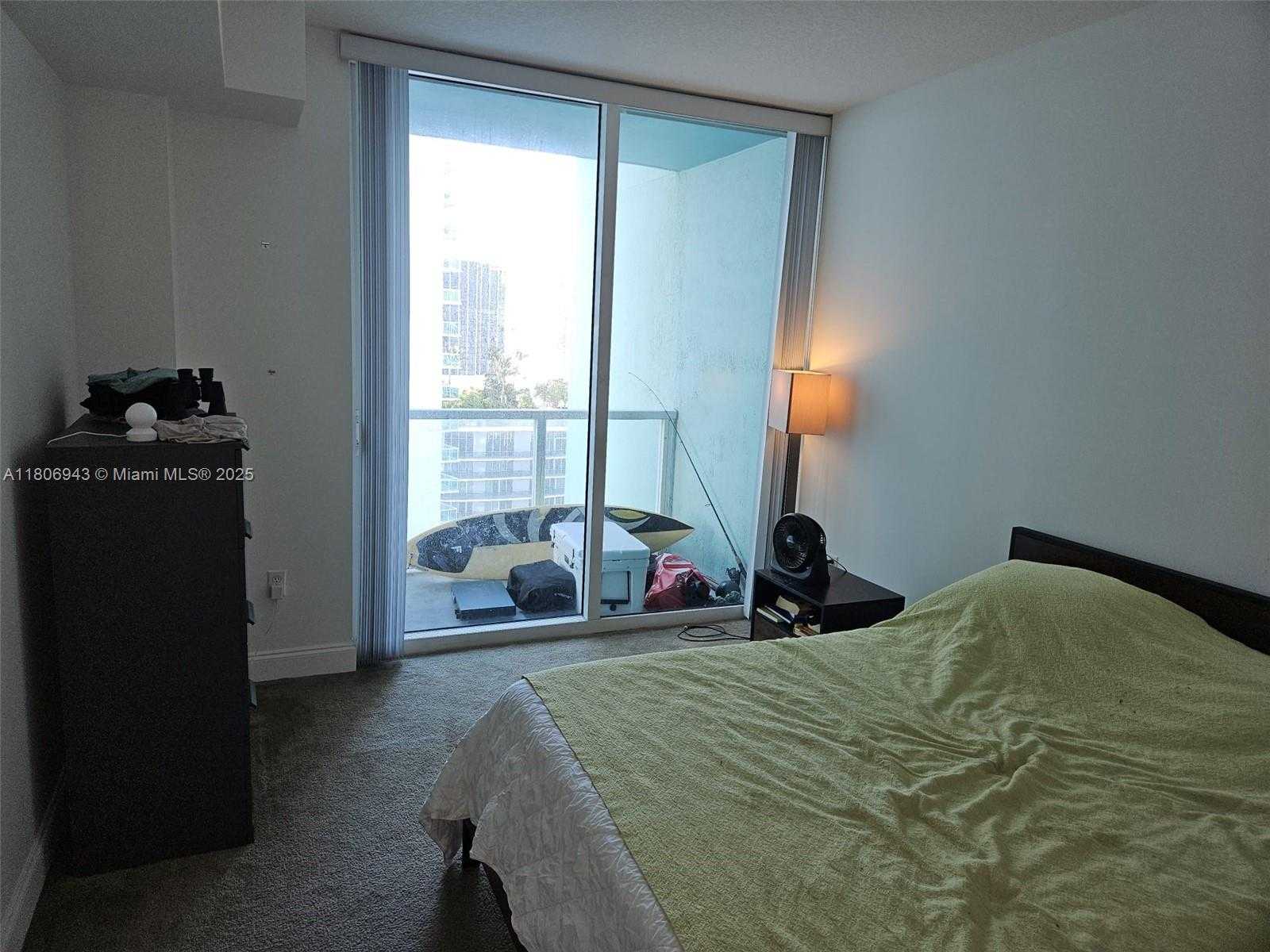 Small Image of 1900 NORTH BAYSHORE DR #1807, Miami Number 19