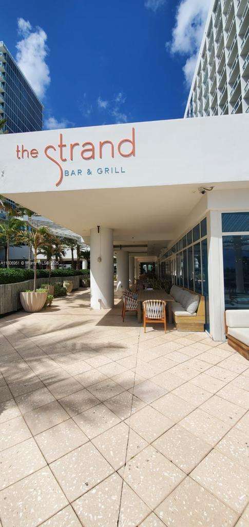 Small Image of 6801 COLLINS AVE #C1115, Miami Beach Number 25