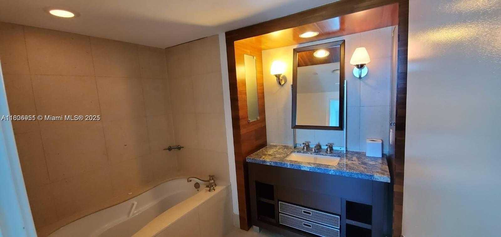 Small Image of 6801 COLLINS AVE #C1115, Miami Beach Number 40