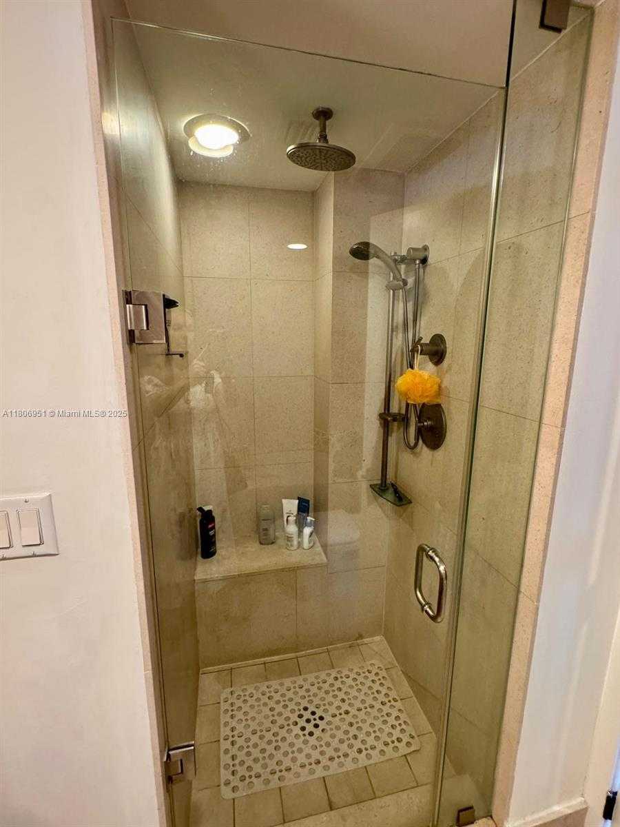 Small Image of 6801 COLLINS AVE #C1115, Miami Beach Number 57