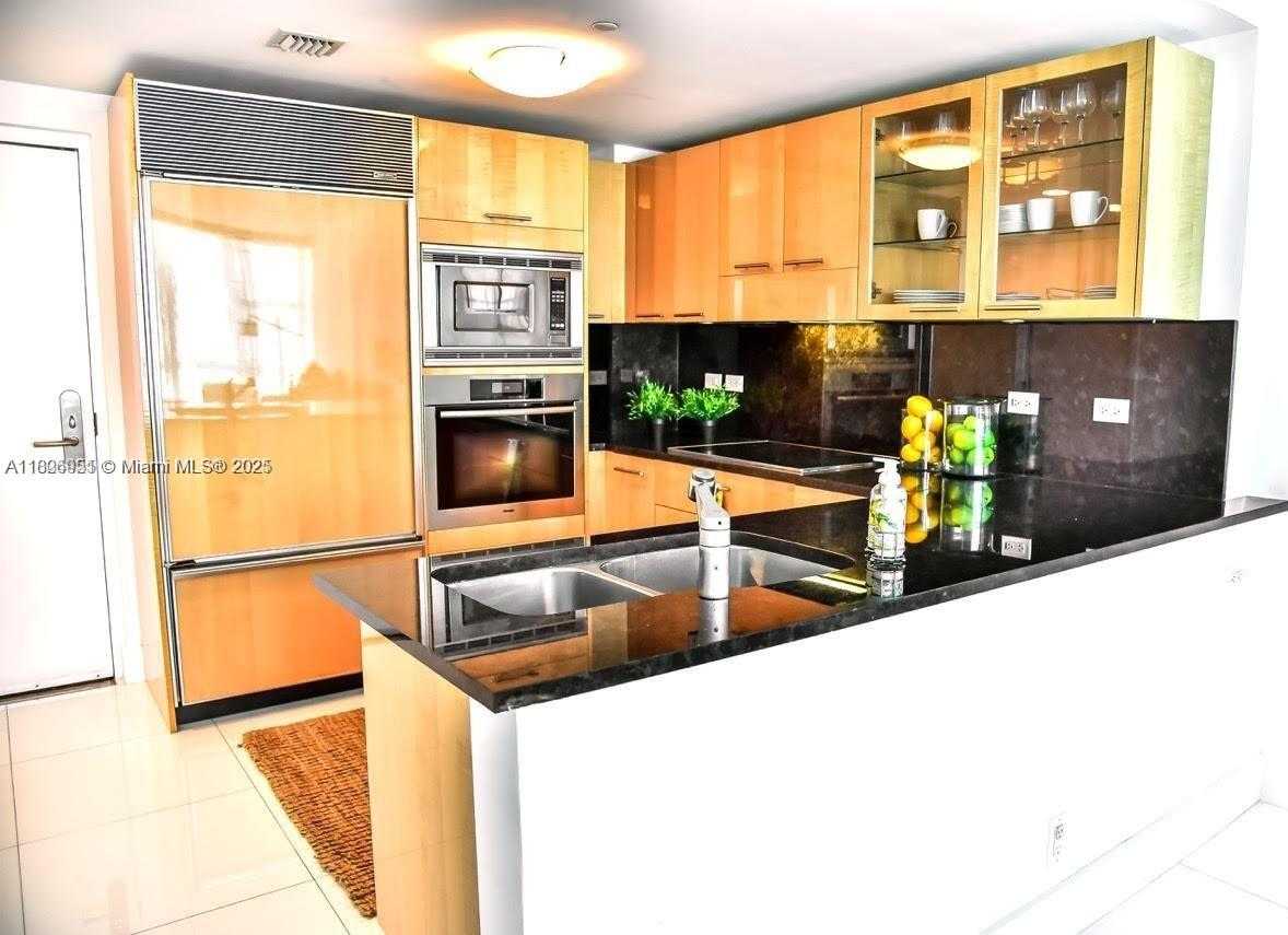 Small Image of 6801 COLLINS AVE #C1115, Miami Beach Number 6