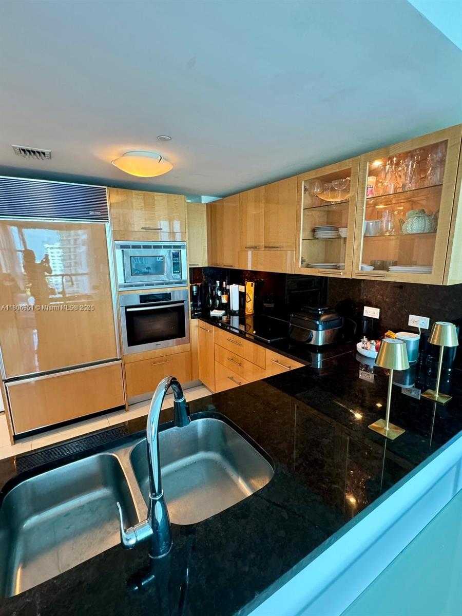 Small Image of 6801 COLLINS AVE #C1115, Miami Beach Number 65