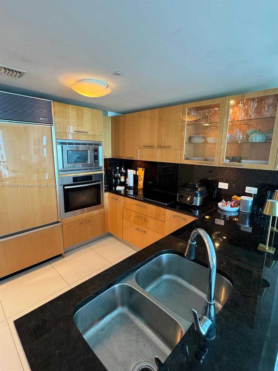 Small Image of 6801 COLLINS AVE #C1115, Miami Beach Number 68