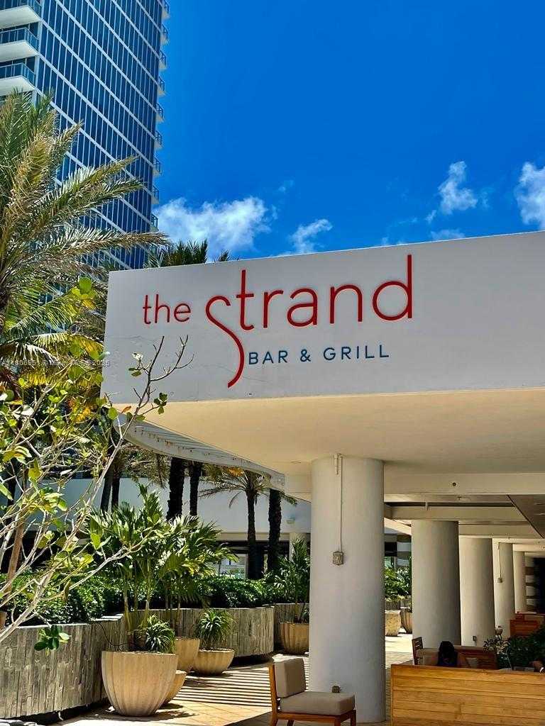 Small Image of 6801 COLLINS AVE #C1115, Miami Beach Number 9