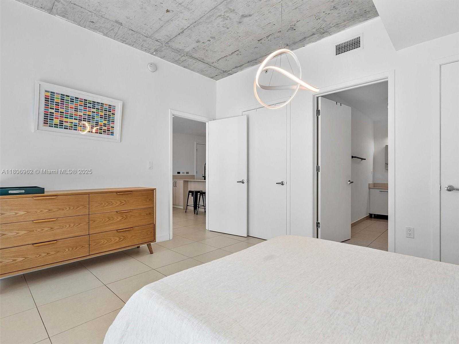 Small Image of 3301 NORTH EAST 1ST AVE #L0305, Miami Number 21