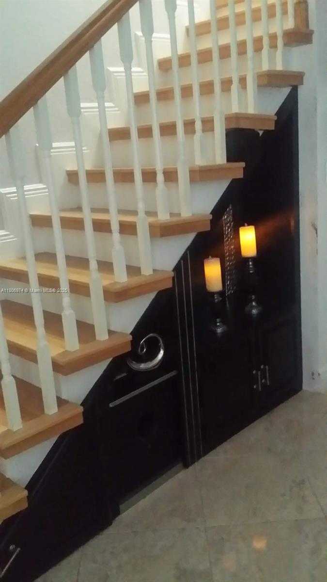 Small Image of 680 NORTH WEST 82ND PL #260, Miami Number 9