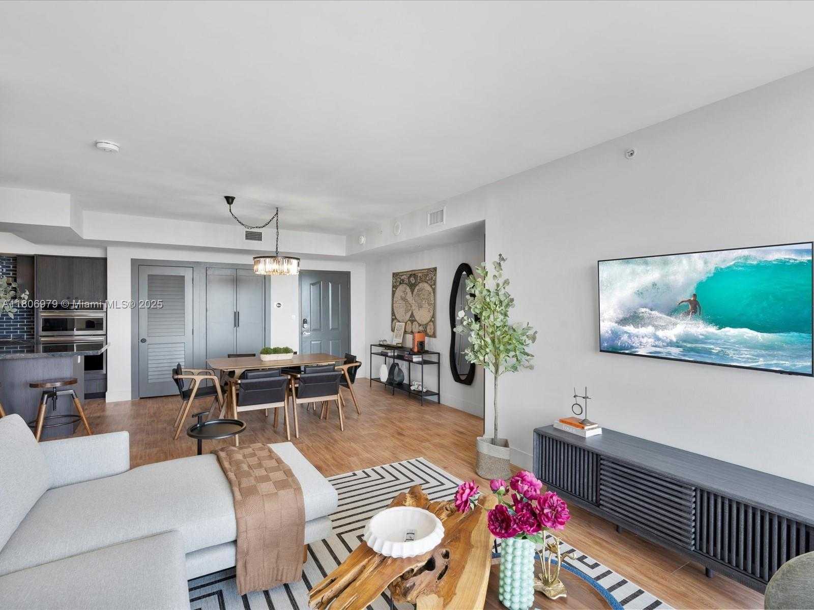 Small Image of 5077 NORTH WEST 7TH ST #1117, Miami Number 4