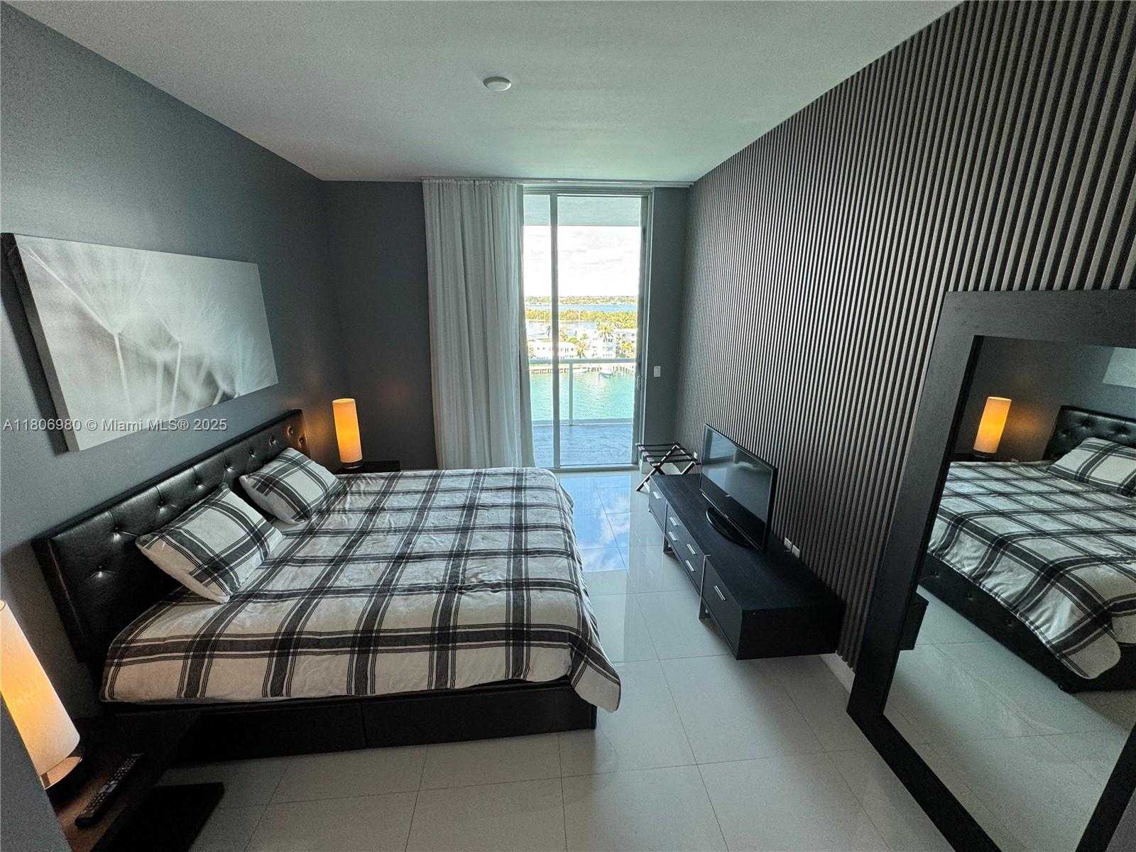 Small Image of 7928 EAST DR #805, North Bay Village Number 26