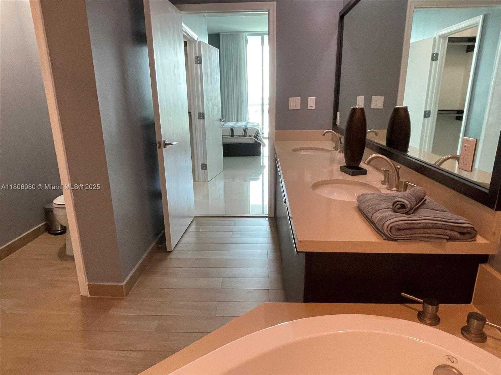 Small Image of 7928 EAST DR #805, North Bay Village Number 30