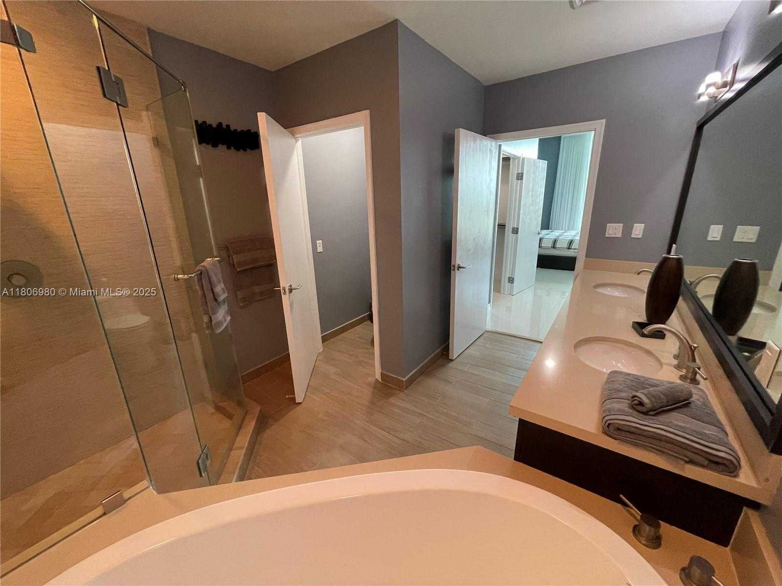 Small Image of 7928 EAST DR #805, North Bay Village Number 31