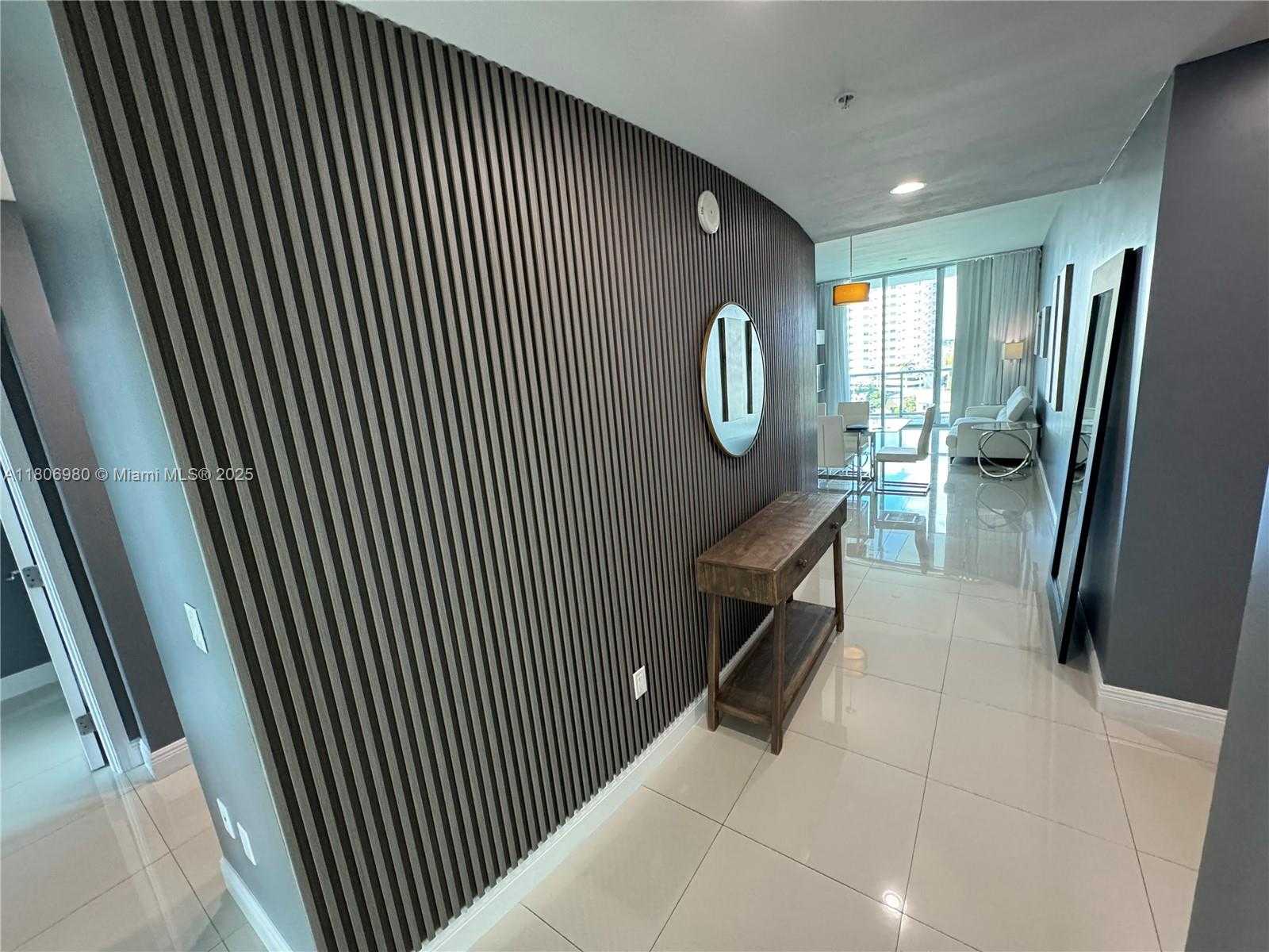 Small Image of 7928 EAST DR #805, North Bay Village Number 4