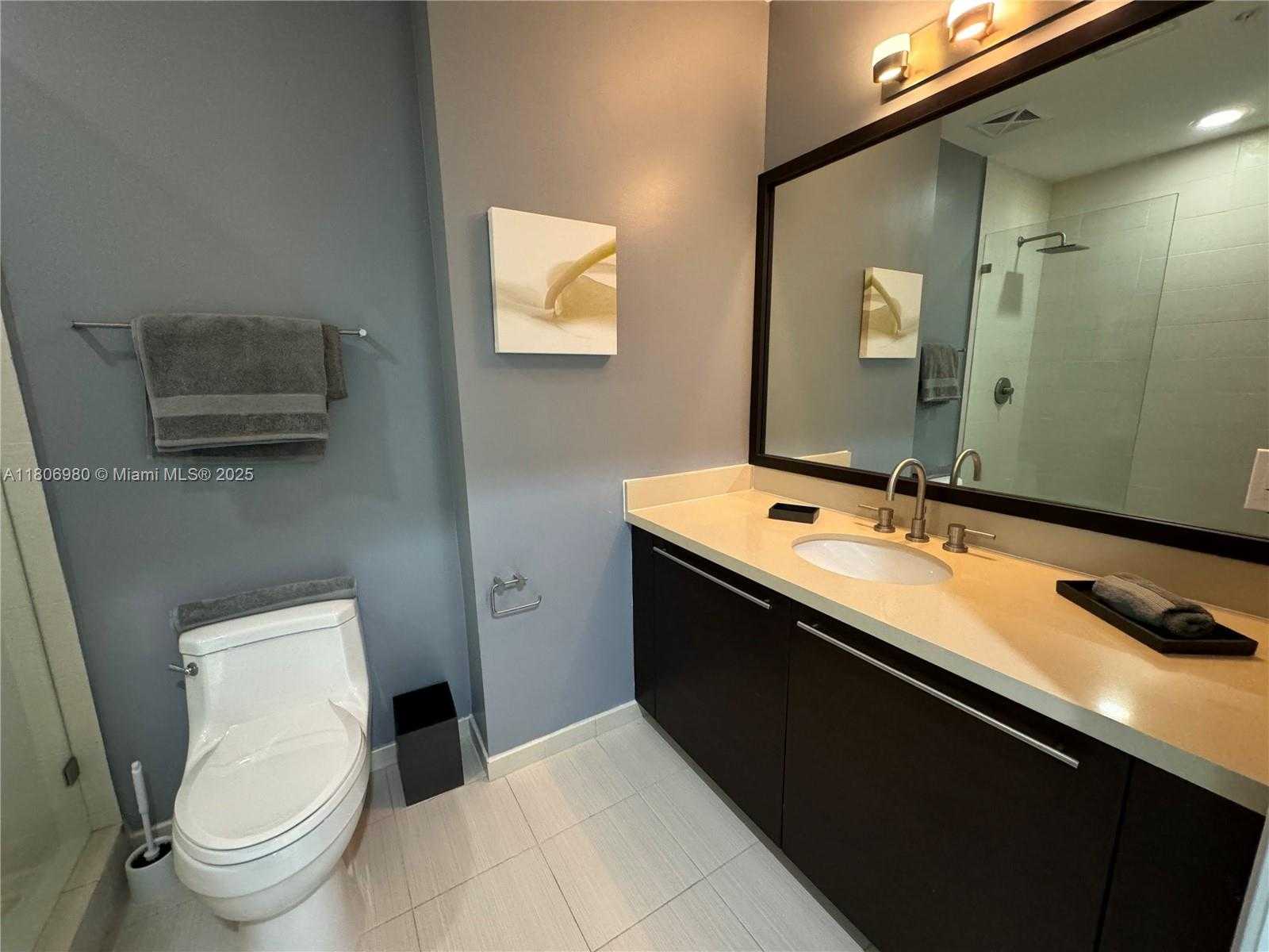 Small Image of 7928 EAST DR #805, North Bay Village Number 44
