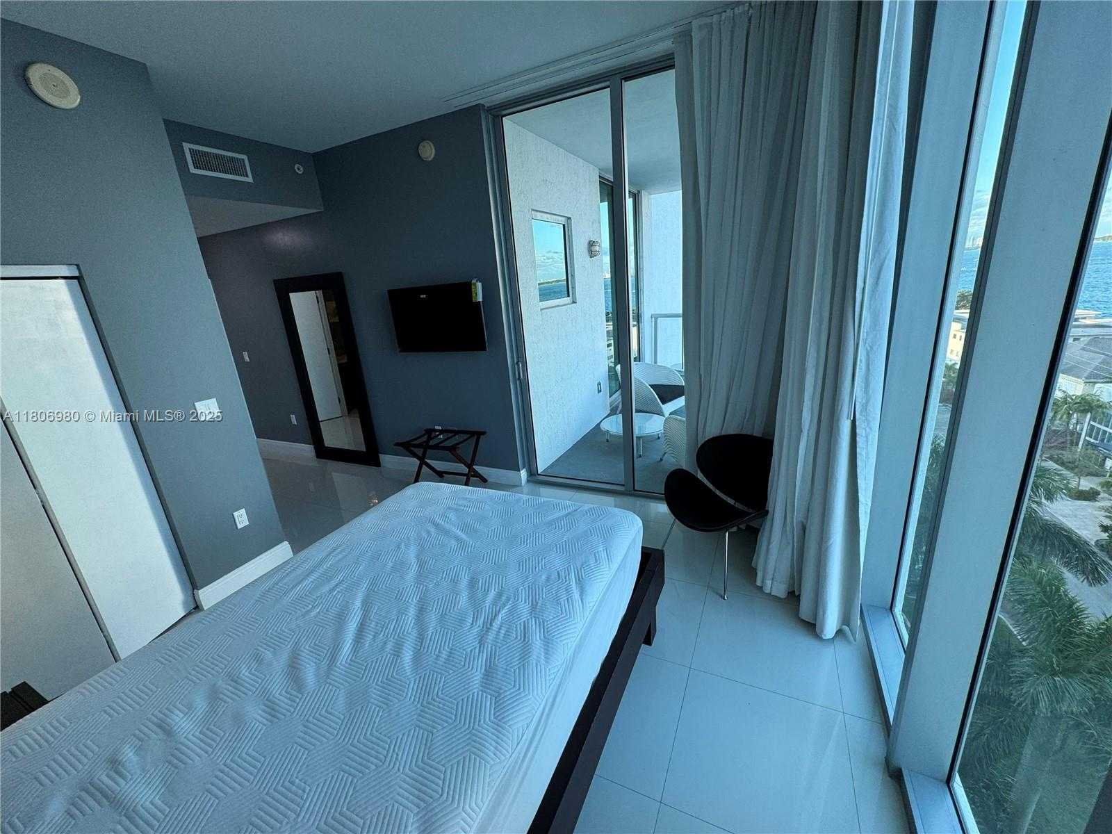 Small Image of 7928 EAST DR #805, North Bay Village Number 46