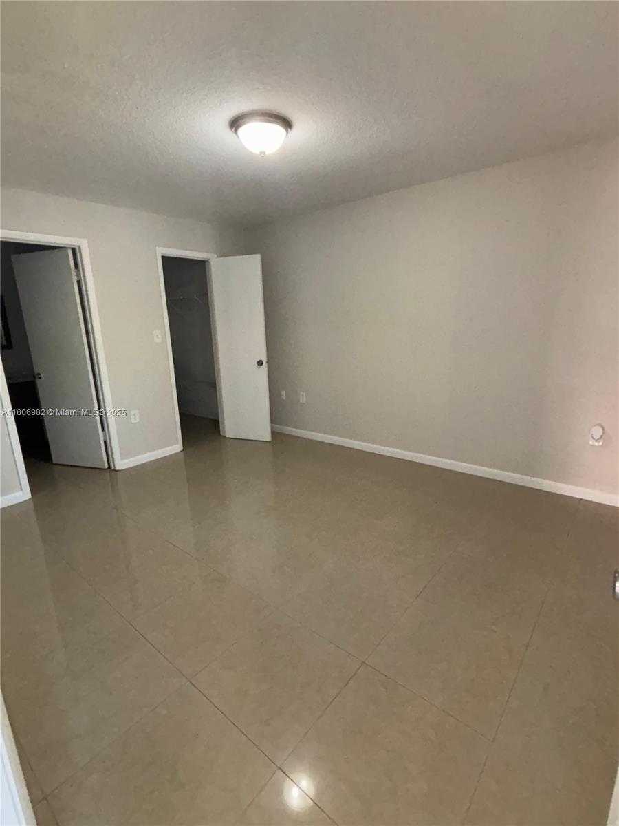 Small Image of 15591 SOUTH WEST 105TH TER #511, Miami Number 11
