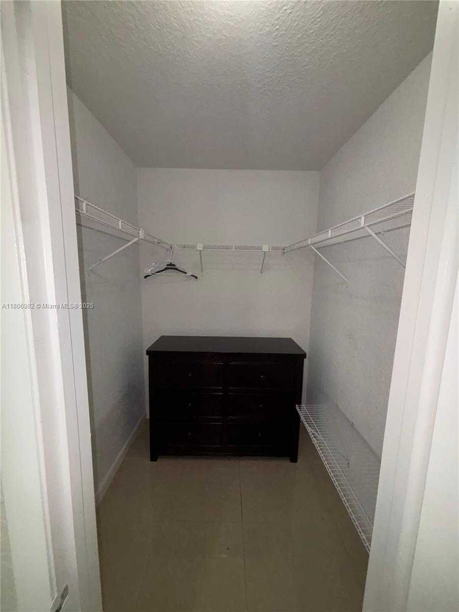 Small Image of 15591 SOUTH WEST 105TH TER #511, Miami Number 12