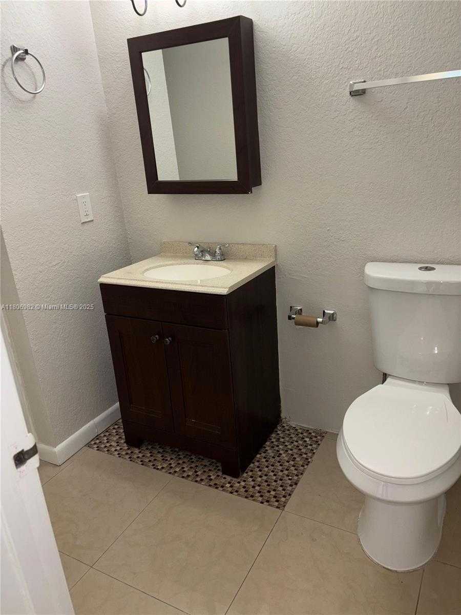 Small Image of 15591 SOUTH WEST 105TH TER #511, Miami Number 14