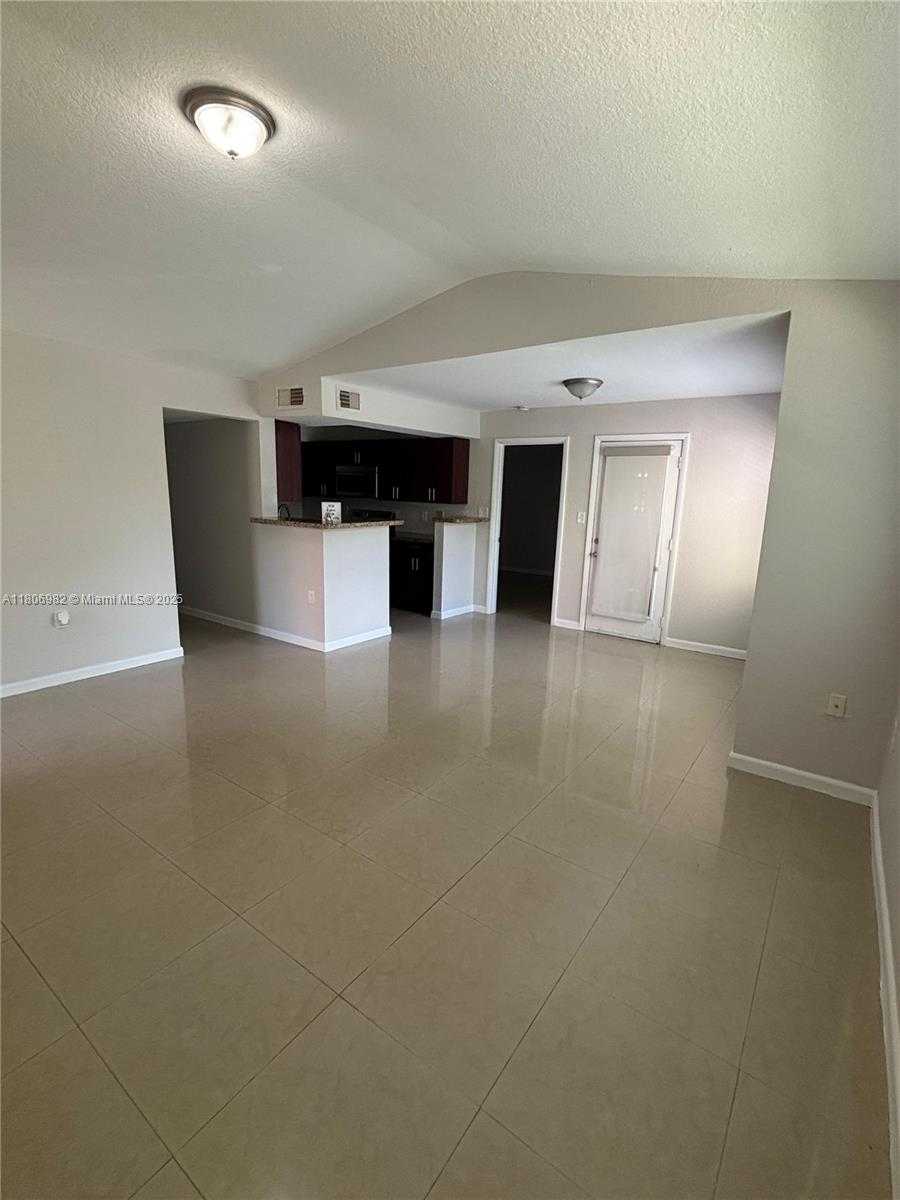 Small Image of 15591 SOUTH WEST 105TH TER #511, Miami Number 5