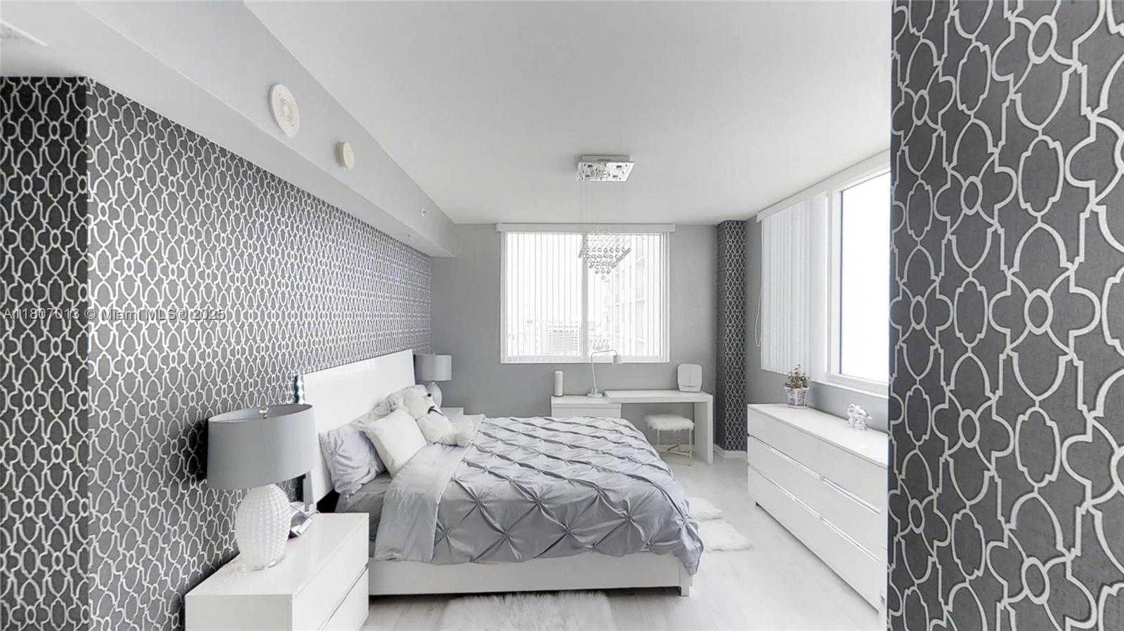 Small Image of 253 NORTH EAST 2ND ST #1602, Miami Number 22