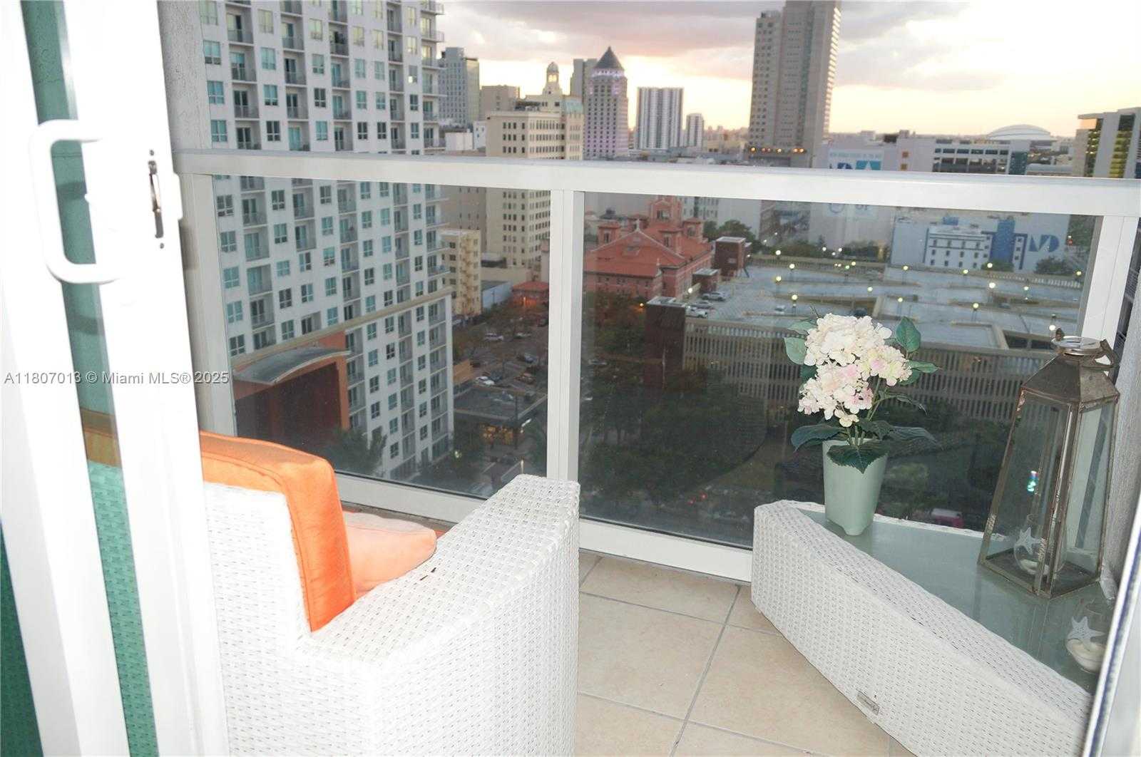 Small Image of 253 NORTH EAST 2ND ST #1602, Miami Number 30
