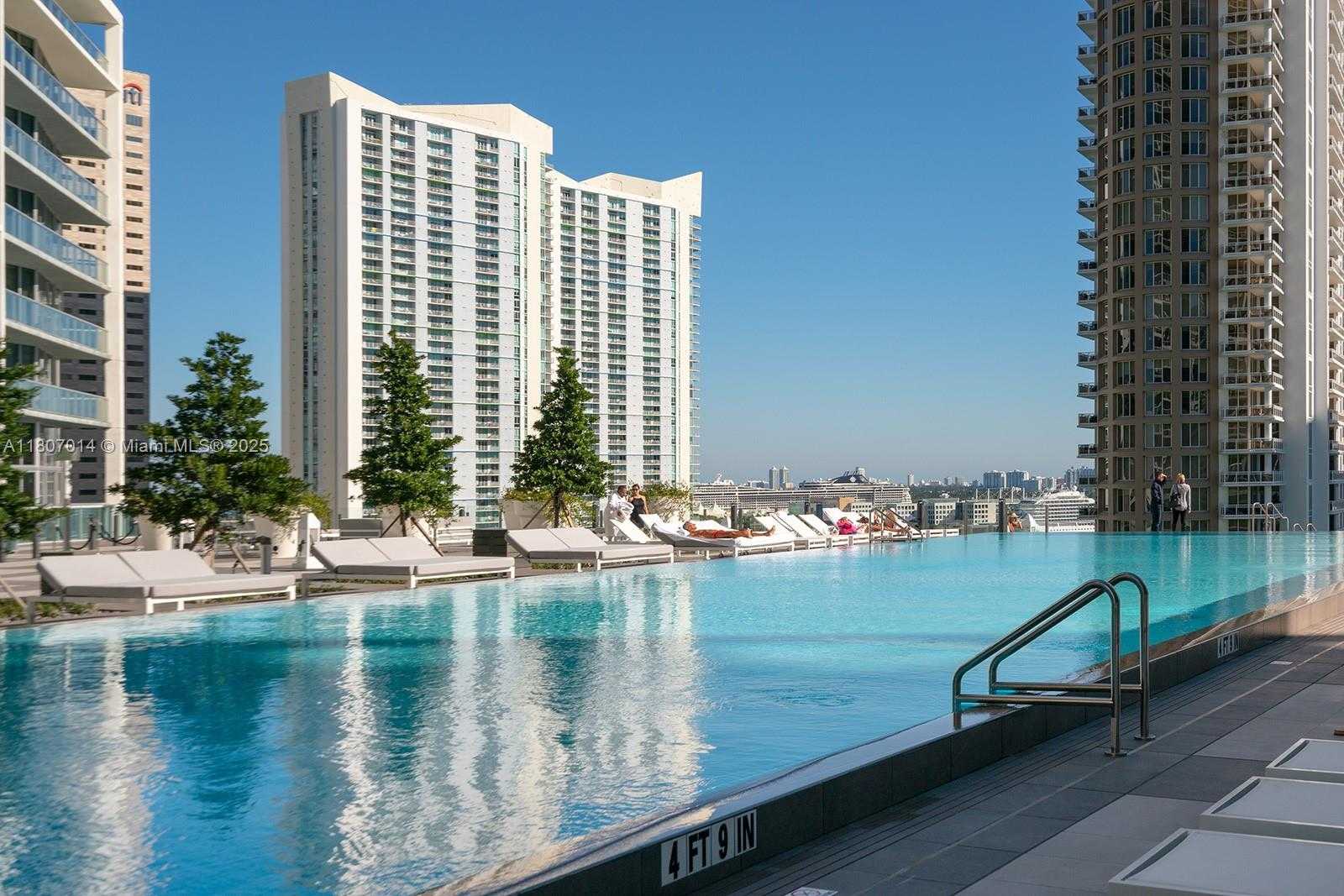 Small Image of 495 BRICKELL AVE #2703, Miami Number 17