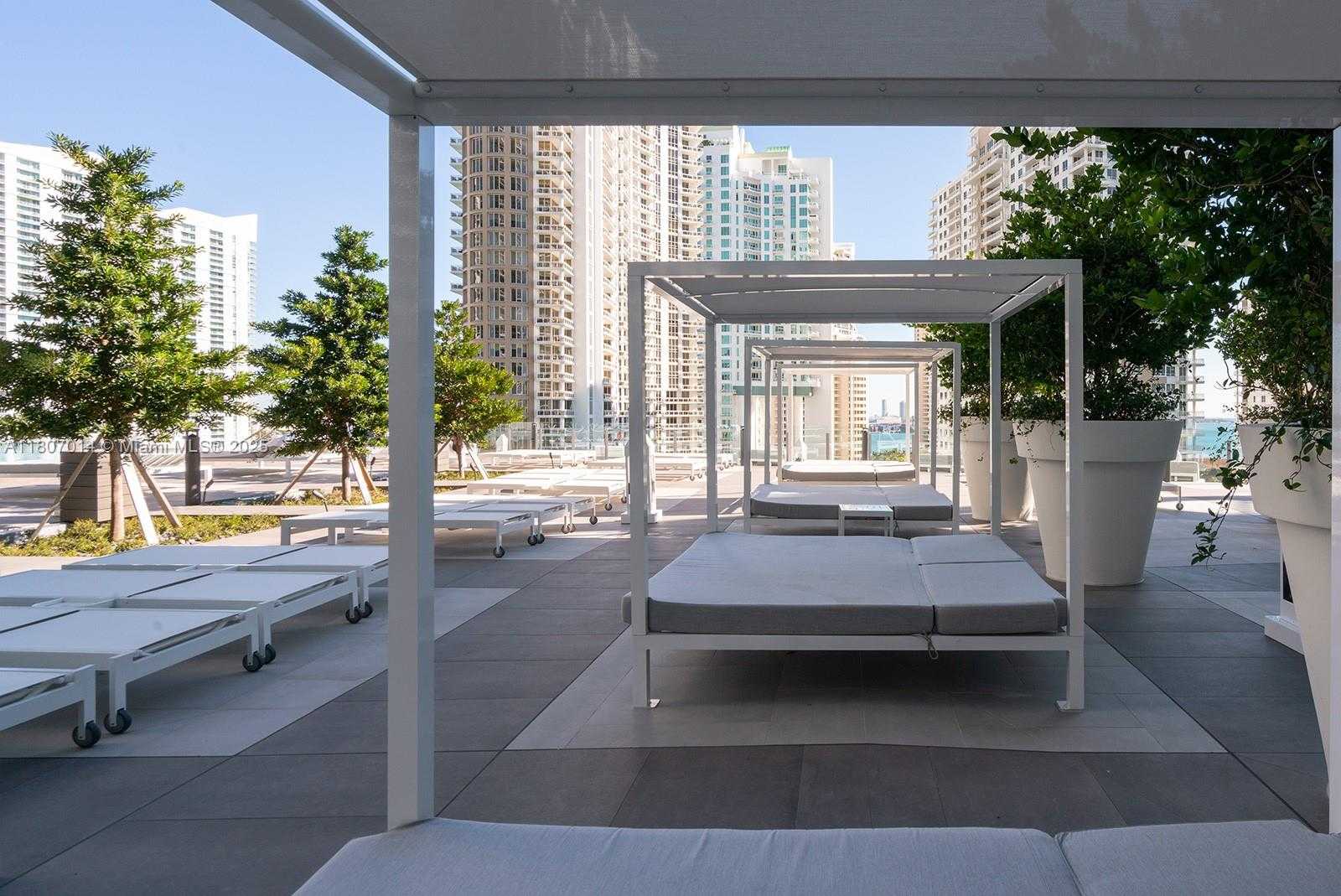 Small Image of 495 BRICKELL AVE #2703, Miami Number 20