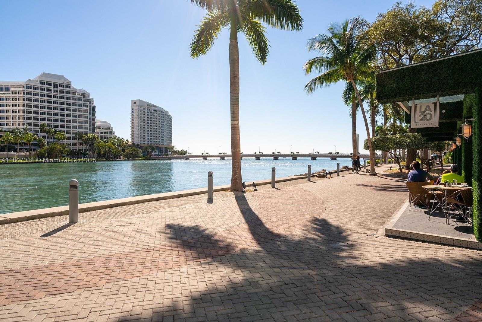 Small Image of 495 BRICKELL AVE #2703, Miami Number 21